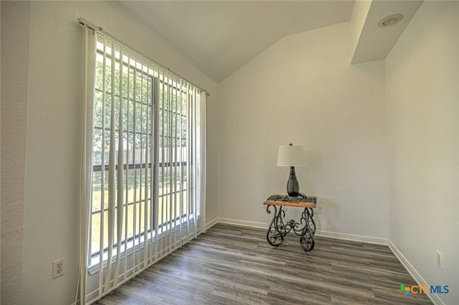 Formal dining room | Image 12