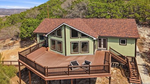 232 Doe Run, Pipe Creek, TX, 78063-7281 | Card Image