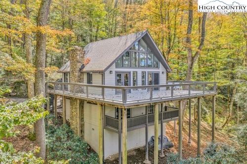 975 Hillside Rd, Linville, NC, 28646-8299 | Card Image