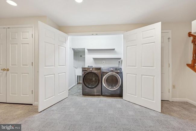 2912 Oakton Ridge Cir, House other with 5 bedrooms, 4 bathrooms and null parking in OAKTON VA | Image 46