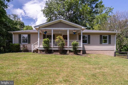 35094 Scotland Heights Rd, ROUND HILL, VA, 20141-2201 | Card Image