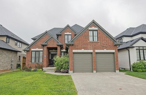 2005 Maddex Way, London, ON, N5X0M8 | Card Image
