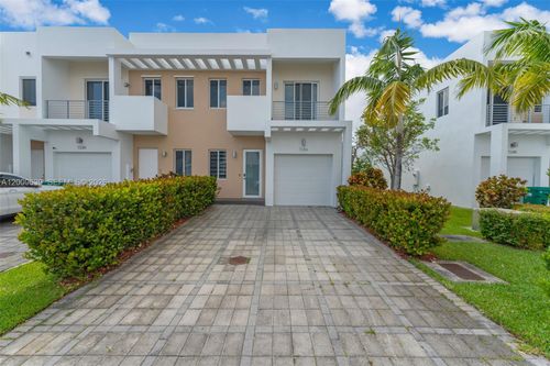 7234 Nw 103rd Path, Doral, FL, 33178-4417 | Card Image