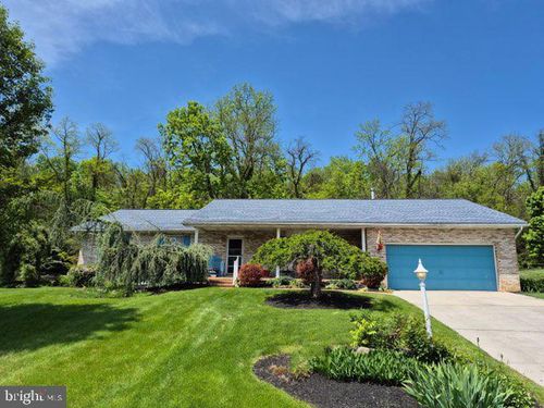 289 Cornfield Cir, LEWISTOWN, PA, 17044-9750 | Card Image