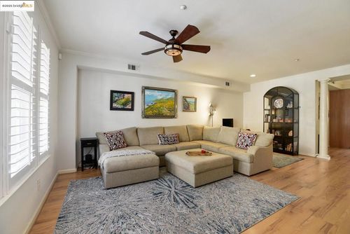 155-10859 Packard St, Oakland, CA, 94603-3260 | Card Image