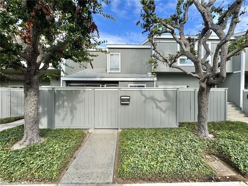 unit-d-2710 W Segerstrom Ave, Santa Ana, CA, 92704-6548 | Card Image