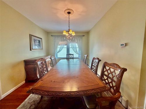 156 Voss Ave, Yonkers, NY, 10703-2568 | Card Image