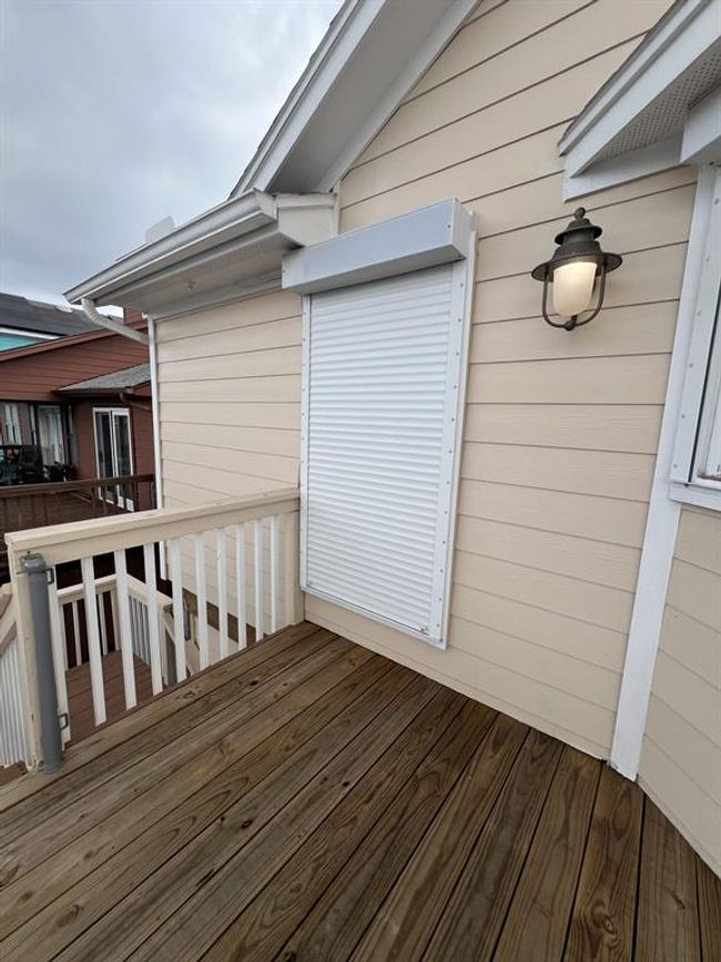Roll Up/Down Storm Shutters on ALL Windows | Image 46