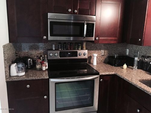 176-7703 Las Palmas Way, Jacksonville, FL, 32256-7682 | Card Image