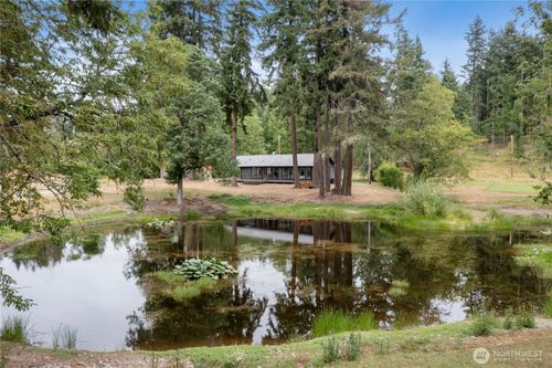 42009 Berggren Rd E, Eatonville, WA, 98328-7409 | Card Image