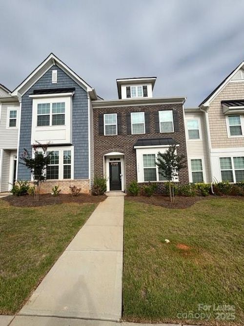15619 Country House St, Charlotte, NC, 28273-7495 | Card Image