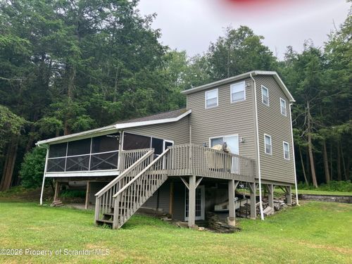 401 Upper Lake Rd, NEW MILFORD, PA, 18834-8126 | Card Image