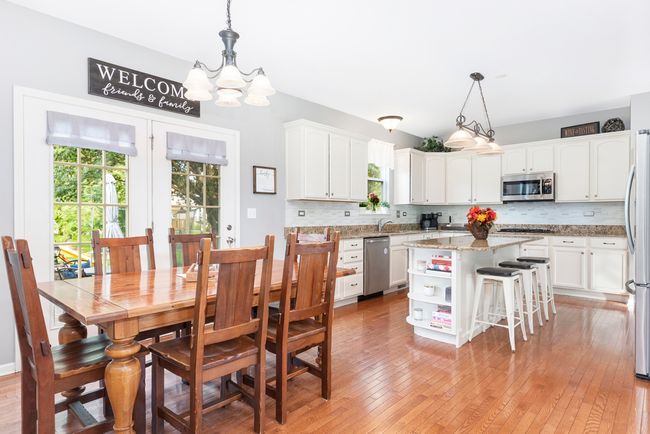 404 Bower Ln, House other with 5 bedrooms, 3 bathrooms and null parking in Oswego IL | Image 10