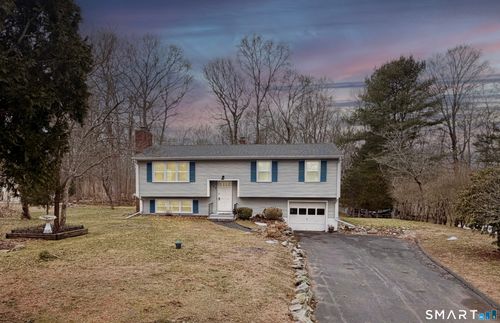 33 Forest Ave, Mystic, CT, 06355-1007 | Card Image
