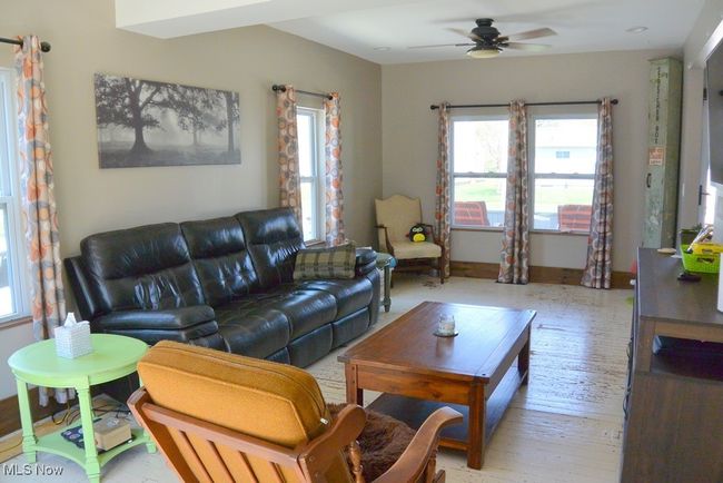 1021 Chestnut St, House other with 3 bedrooms, 2 bathrooms and null parking in Grafton OH | Image 4