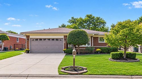 35163 Bobcean Rd, Clinton Township, MI, 48035-2305 | Card Image