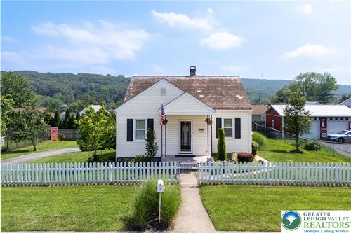 1306 Maryland Ave, Allentown, PA, 18103-8414 | Card Image