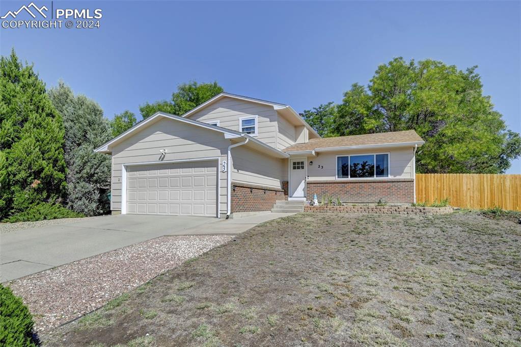 Bitterweed Ct, Pueblo, CO 81001