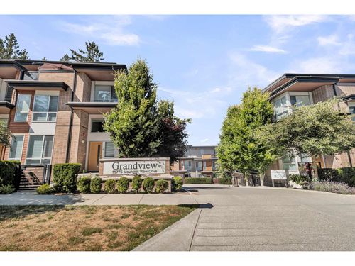 31-15775 Mountain View Dr, Surrey, BC, V3Z0W7 | Card Image