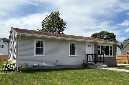 34 Massachusetts Ave, Cumberland, RI, 02864-5710 | Card Image