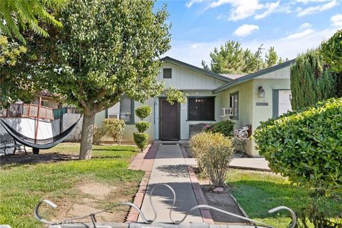 1132 W Prospect, Visalia, CA, 93291 | Card Image