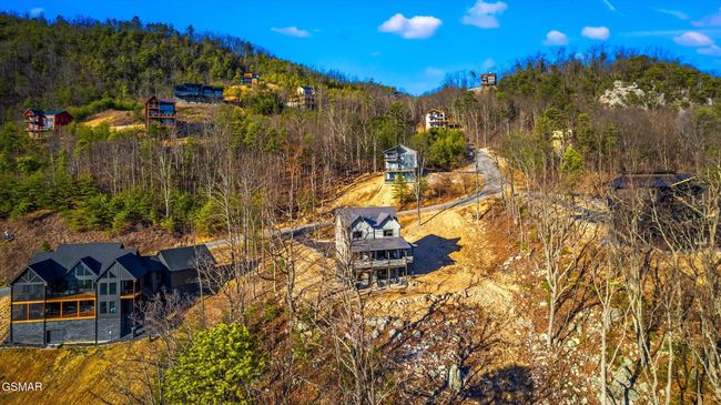 1852 Mountain Ash Way, House other with 5 bedrooms, 6 bathrooms and null parking in Sevierville TN | Image 82