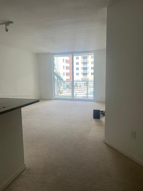 apt-219-2775 Ne 187th St, Aventura, FL, 33180-2917 | Card Image