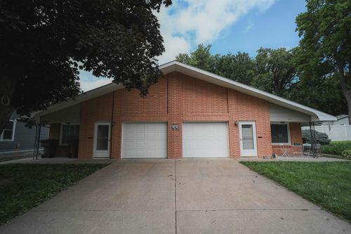 819 N Lexington Ave, Hastings, NE, 68901-4411 | Card Image