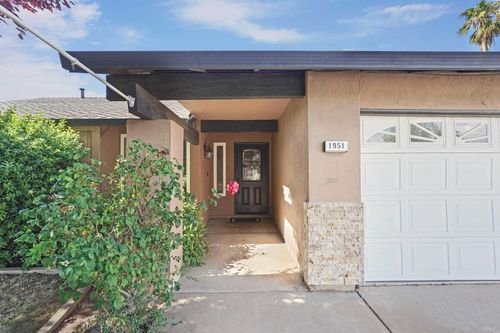 1951 Colombard Circle, Lodi, CA, 95240 | Card Image
