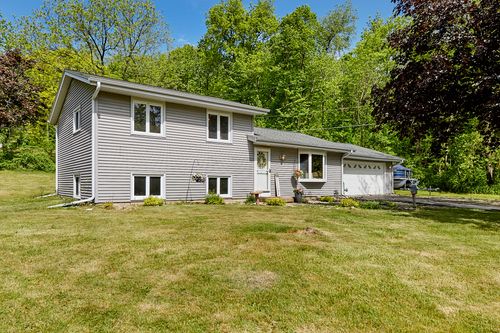 W278S8705 Lookout Ln, Mukwonago, WI, 53149-9657 | Card Image