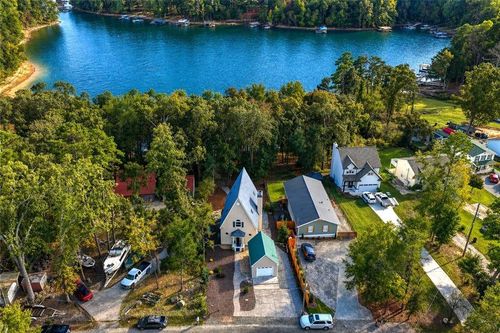 6980 Diana Cir, GAinesville, GA, 30506-4708 | Card Image