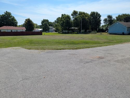 000 S Chestnut St, Buffalo, MO, 65622 | Card Image