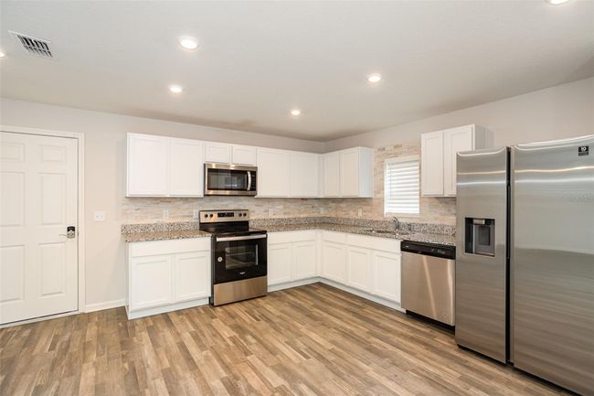 1791 Nebraska Loop, House other with 3 bedrooms, 3 bathrooms and null parking in SUMTERVILLE FL | Image 6