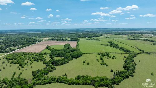 0000 Us Highway 24, Wamego, KS, 66547 | Card Image