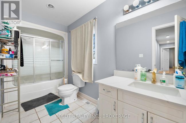 5032 Heather Ave, House other with 6 bedrooms, 4 bathrooms and 6 parking in Niagara Falls ON | Image 20
