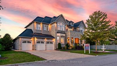 8 Heritage Woods Manor, House other with 5 bedrooms, 6 bathrooms and 11 parking in Markham ON | Image 1