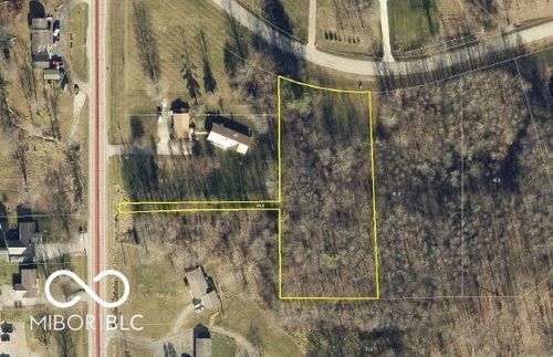 22027 Redding Woods, Seymour, IN, 47274-7420 | Card Image