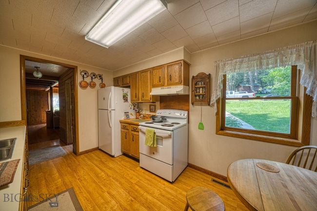 14470 Cottonwood Canyon Rd, House other with 2 bedrooms, 1 bathrooms and null parking in Bozeman MT | Image 10