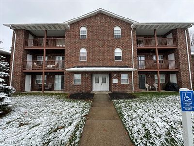 315 - 1150 Tollis Parkway, Condo with 1 bedrooms, 1 bathrooms and null parking in Broadview Heights OH | Image 2