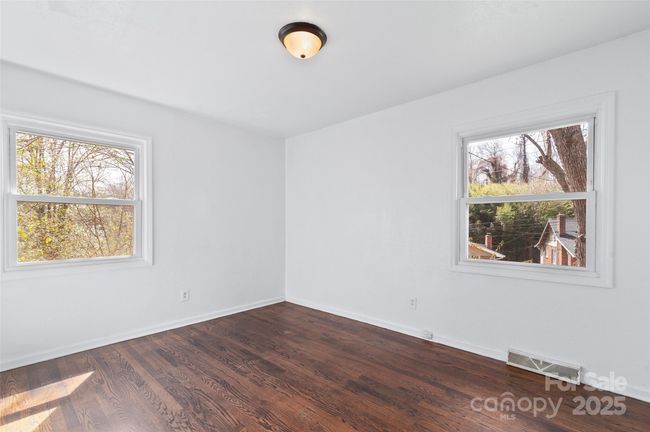 279 State St, House other with 3 bedrooms, 1 bathrooms and null parking in Asheville NC | Image 15