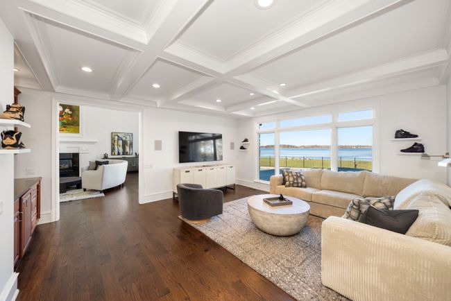 4326 Commerce Rd, House other with 7 bedrooms, 7 bathrooms and null parking in Orchard Lake MI | Image 13