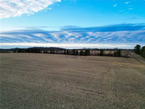 2 Roma Street, Eau Claire, WI, 54701 | Card Image