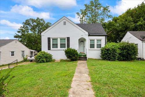 2135 Thomas Ave, Columbia, TN, 38401-4403 | Card Image