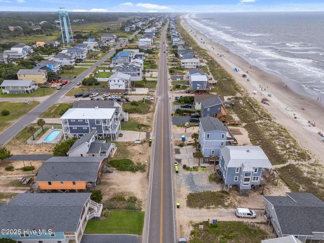 210 W Beach Dr, House other with 4 bedrooms, 2 bathrooms and null parking in Oak Island NC | Image 8