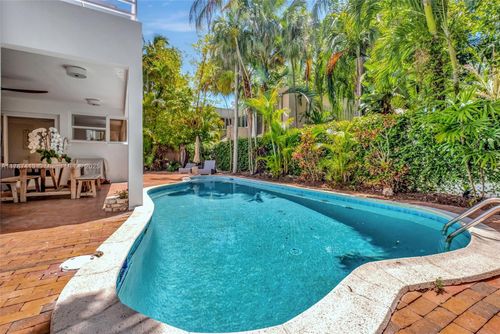 4410 Brighton Pl, Coconut Grove, FL, 33133-6643 | Card Image