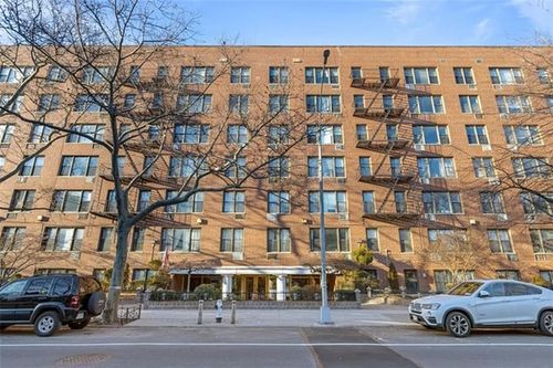 apt-3j-415 Beverley Rd, Brooklyn, NY, 11218-3127 | Card Image