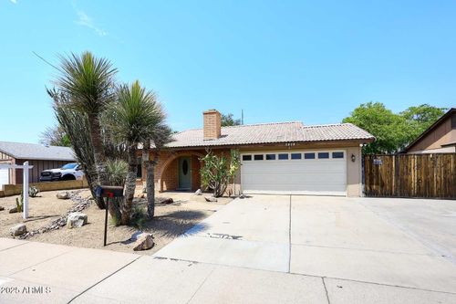 2828 W Wagoner Rd, Phoenix, AZ, 85053-1145 | Card Image