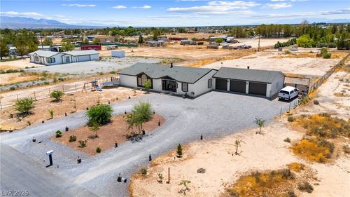 2951 Palm Dr, Pahrump, NV, 89060-1529 | Card Image