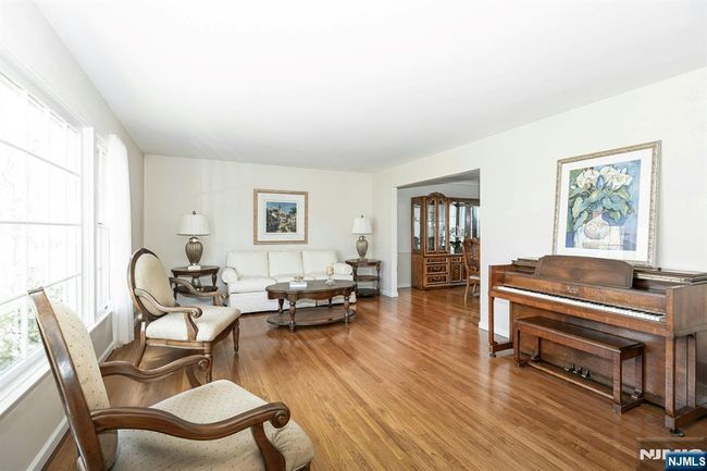 211 Lorraine Dr, House other with 6 bedrooms, 4 bathrooms and null parking in Berkeley Heights NJ | Image 5