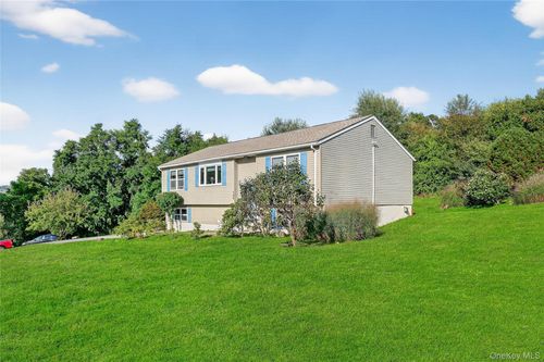 128 Gold Rd, Poughquag, NY, 12570-5617 | Card Image